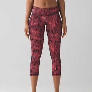 Lululemon Pace Rival Crop (19") 1 hour sale!!!
